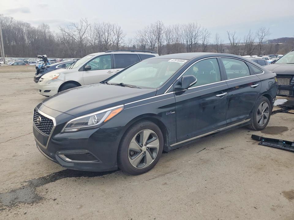 2016 HYUNDAI SONATA HYBRID — VIN KMHE34L16GA009794