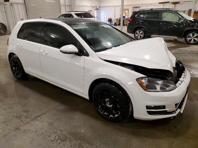 3VW217AU6GM043990