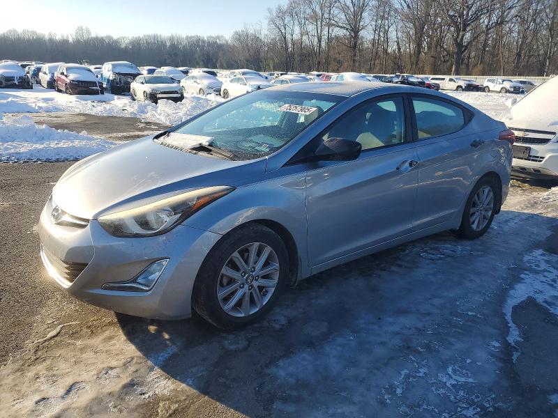 2016 HYUNDAI ELANTRA SE — VIN 5NPDH4AE8GH654107