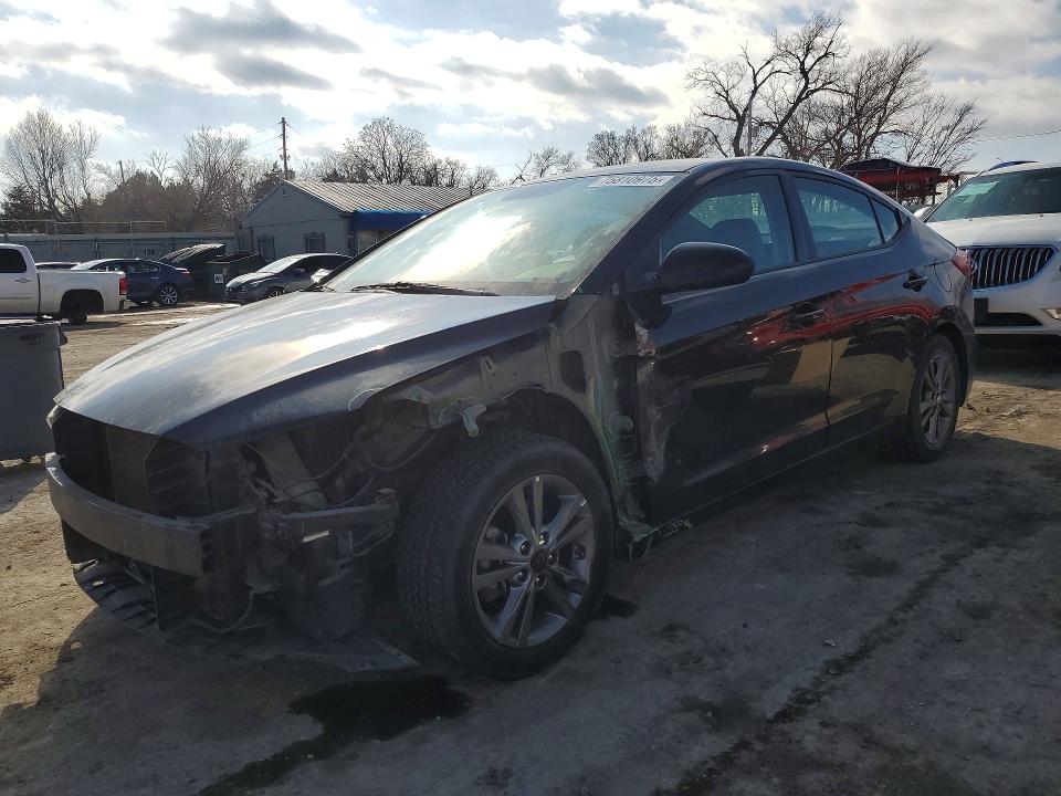 2018 HYUNDAI ELANTRA SE — VIN 5NPD84LF3JH255215