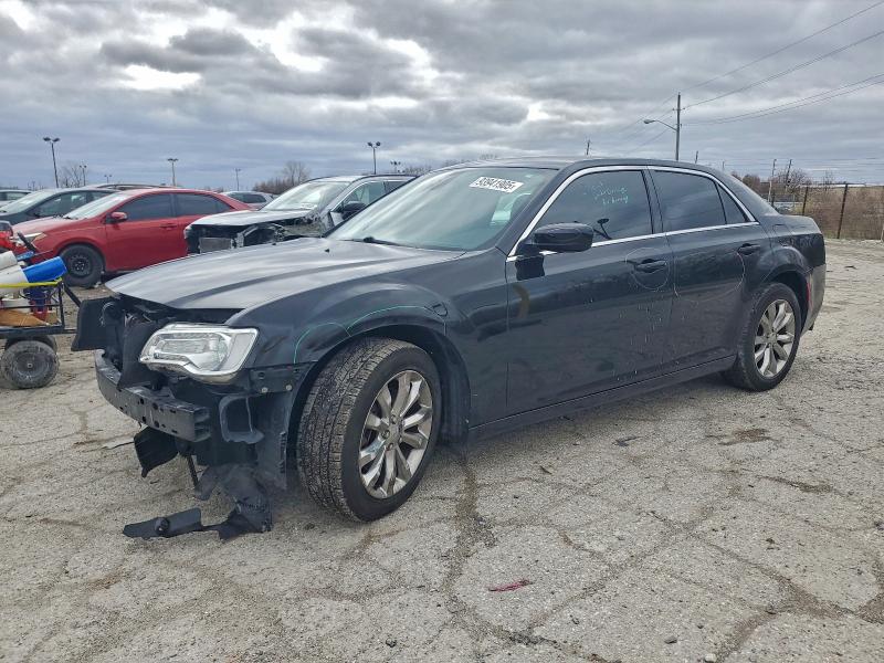 2019 CHRYSLER 300 TOURIN — VIN 2C3CCARG1KH556685