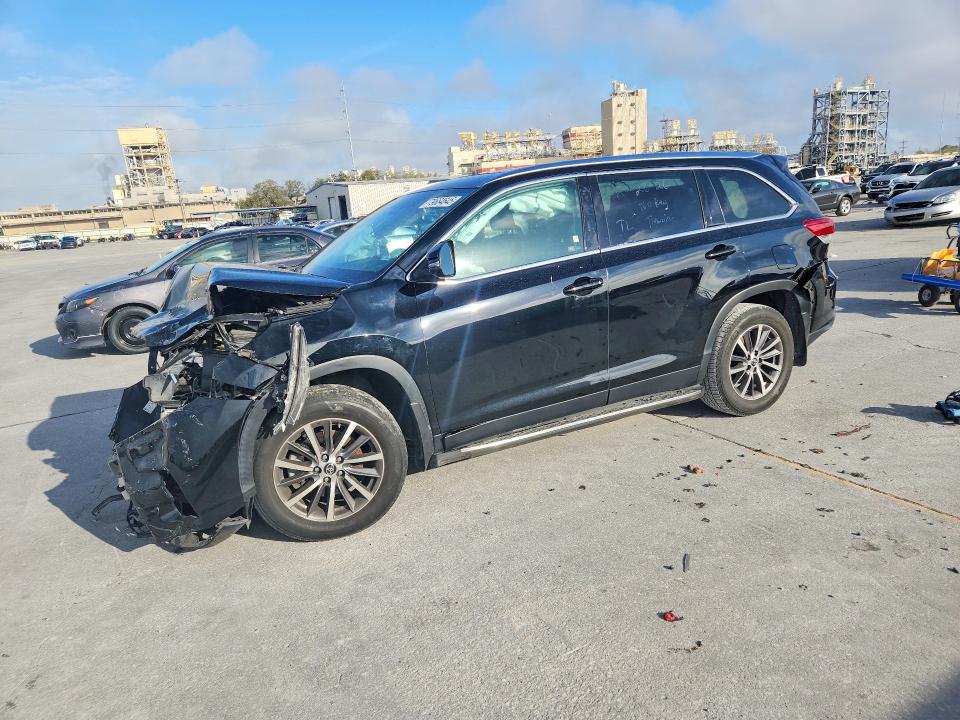 2019 TOYOTA HIGHLANDER — VIN 5TDKZRFH0KS354956