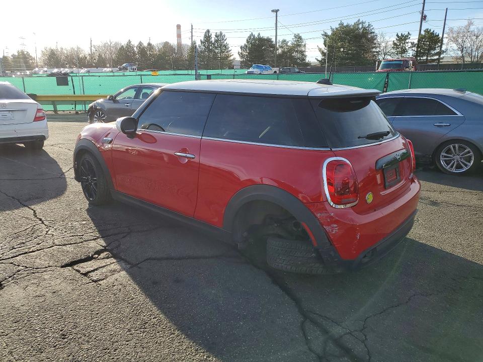 WMW13DJ08R2V87161