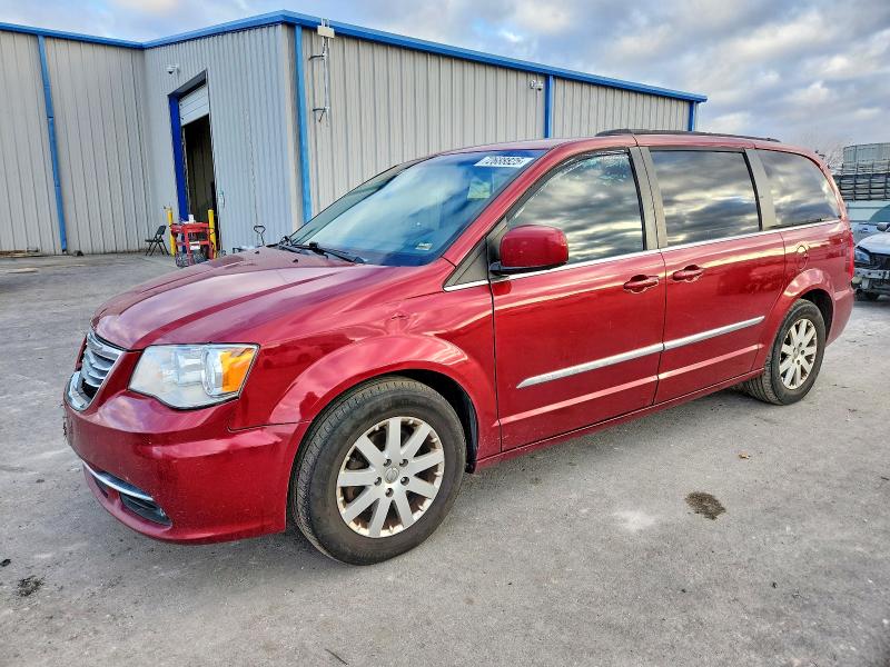 2016 CHRYSLER TOWN & COU — VIN 2C4RC1BG2GR213045