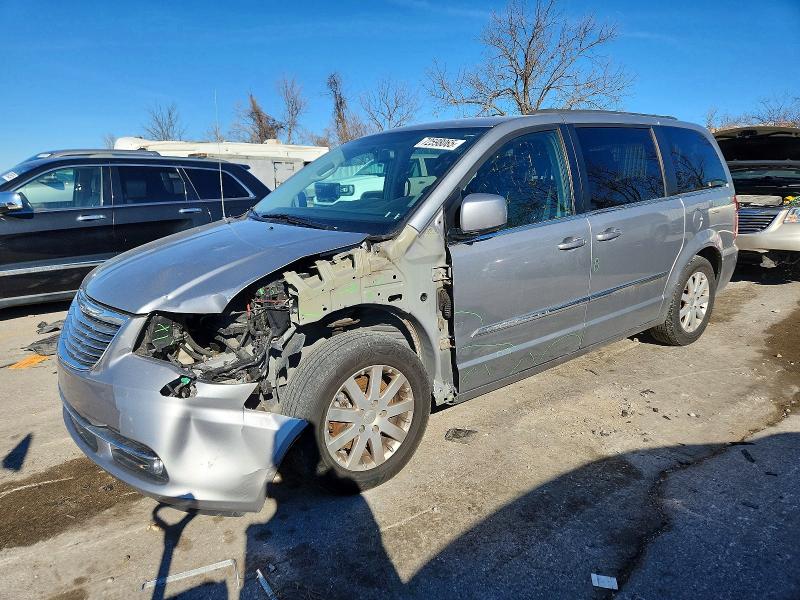 2014 CHRYSLER TOWN & COU — VIN 2C4RC1BGXER229099