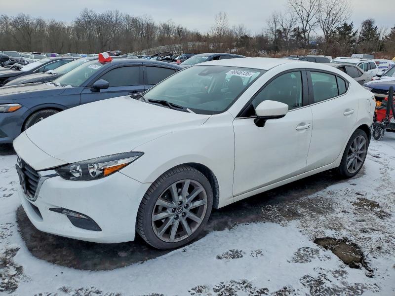 2018 MAZDA 3 TOURING — VIN 3MZBN1V32JM210307