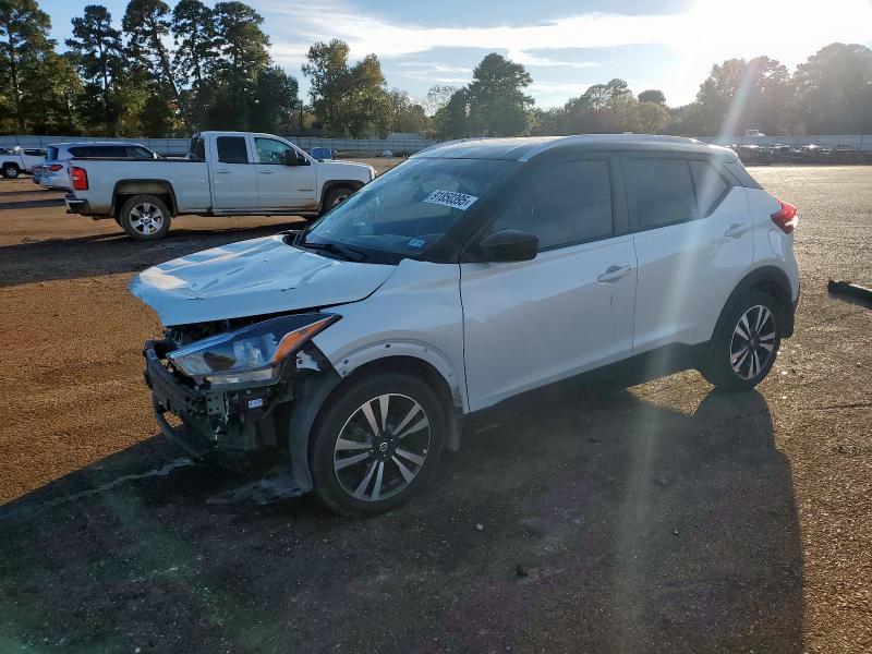 2018 NISSAN KICKS S — VIN 3N1CP5CU2JL524794