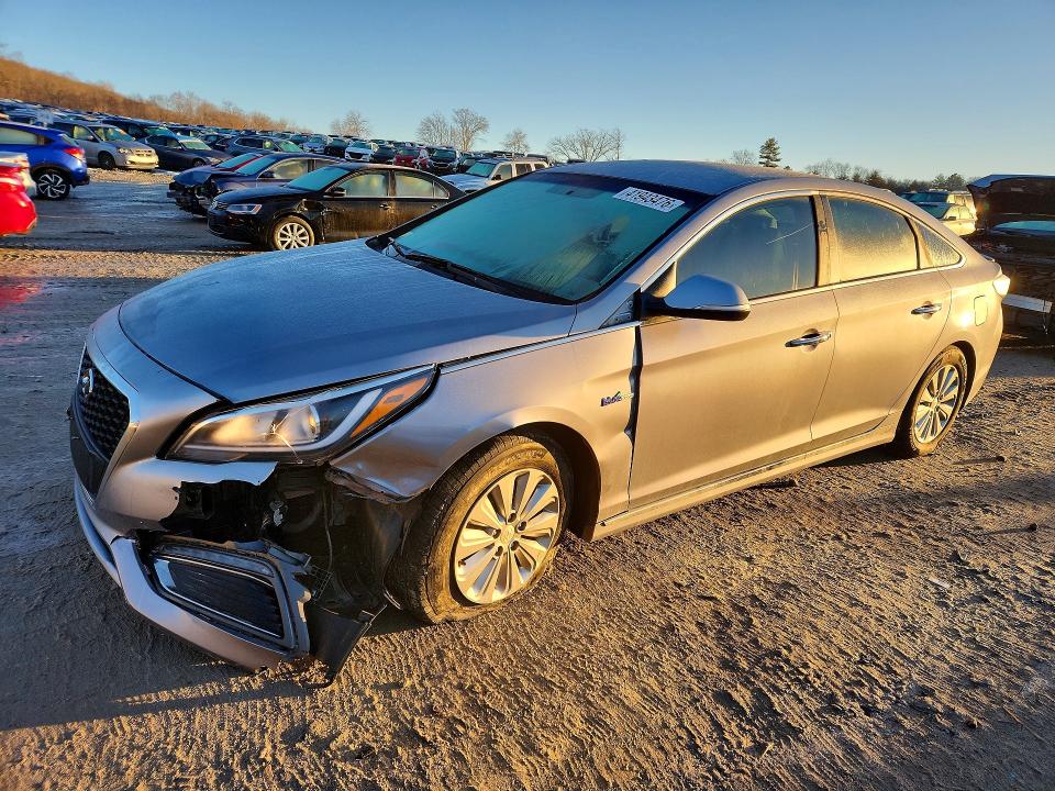 2016 HYUNDAI SONATA HYBRID — VIN KMHE24L19GA032392