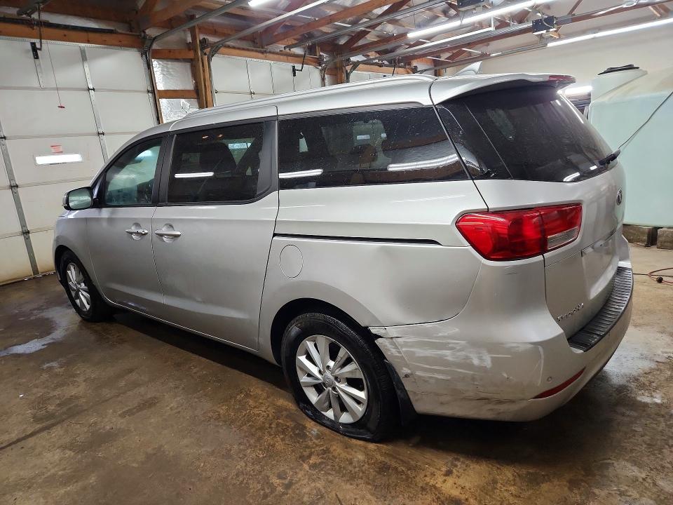 KNDMB5C12H6249597