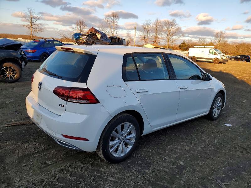 3VWG17AU9JM256090