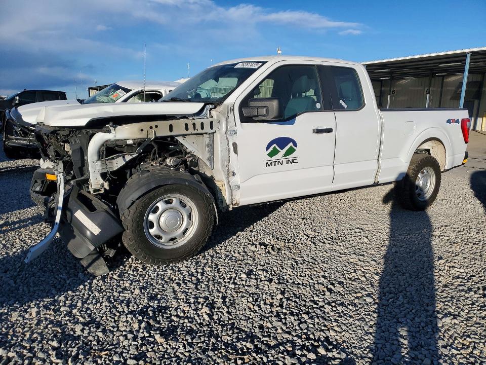 2023 FORD F150 — VIN 1FTFX1E52PKE47833