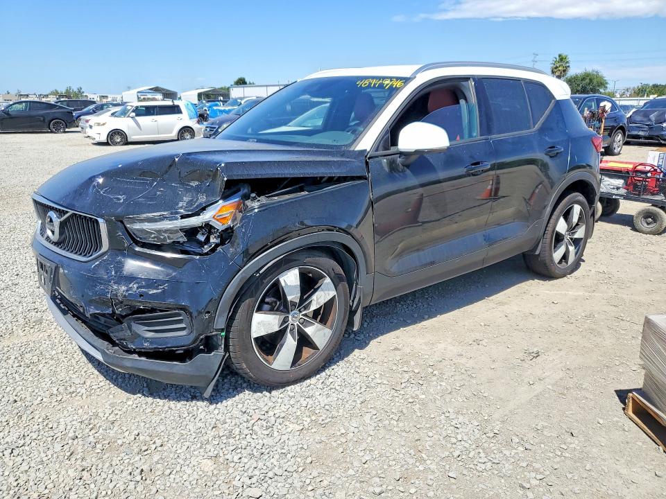 2019 VOLVO XC40 — VIN YV4162UK3K2116209