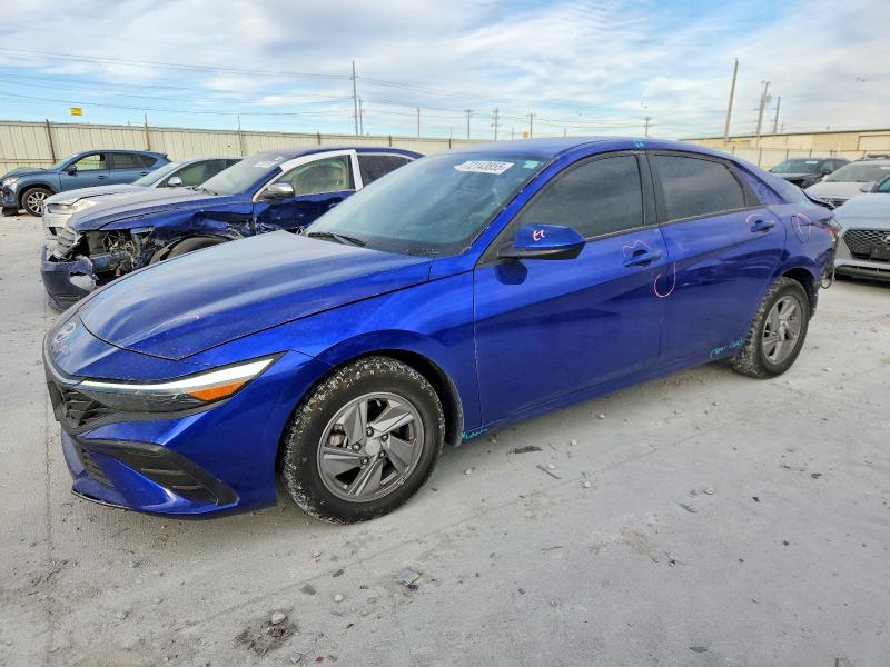 2025 HYUNDAI ELANTRA SE — VIN KMHLL4DG5SU867422