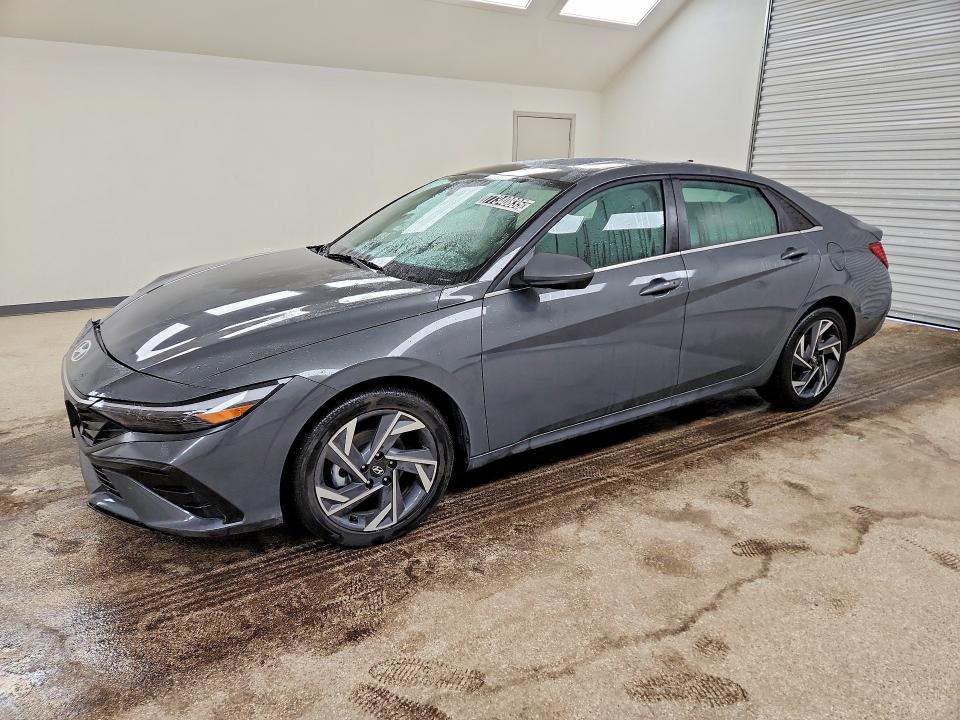 2025 HYUNDAI ELANTRA SE — VIN KMHLS4DG2SU025513