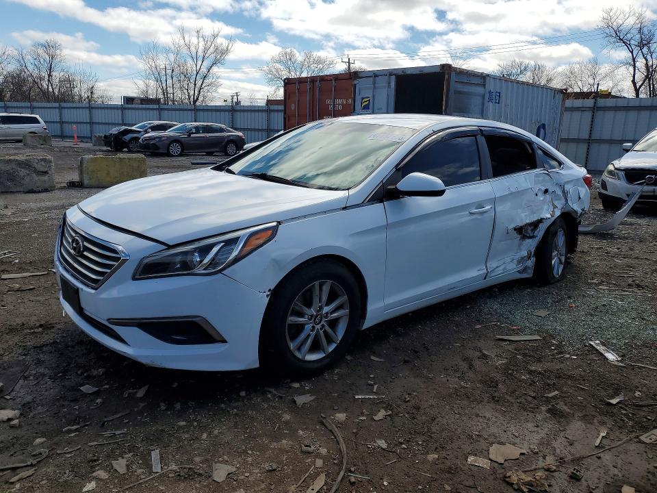 2016 HYUNDAI SONATA — VIN 5NPE24AF3GH404031