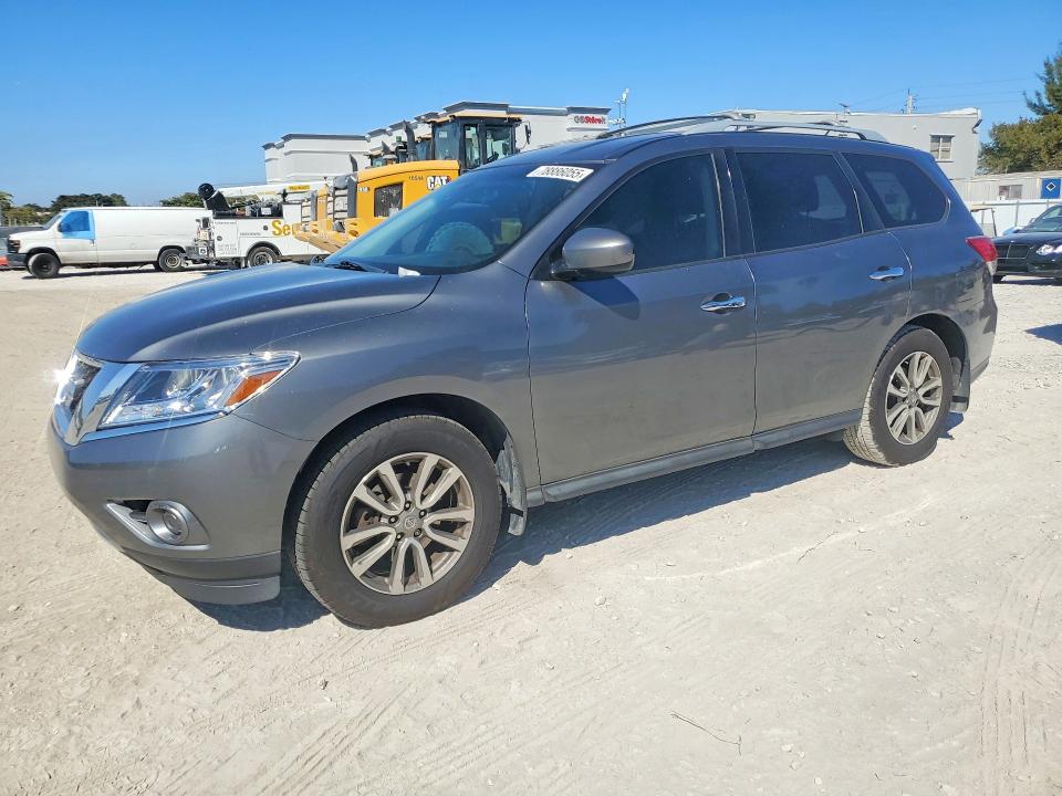 2016 NISSAN PATHFINDER — VIN 5N1AR2MN3GC620390