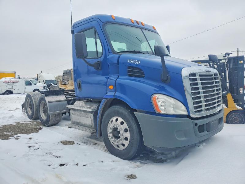 2015 FREIGHTLINER CASCADIA — VIN 1FUJGBDVXFLFM6616