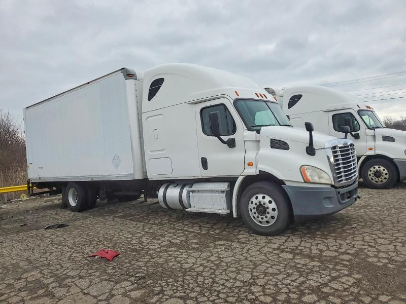 2015 FREIGHTLINER CASCADIA 113 — VIN 3ALAGGDV3FSGK2366