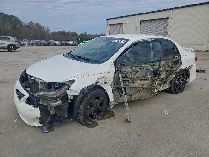 2013 TOYOTA COROLLA BA — VIN 5YFBU4EE5DP113656