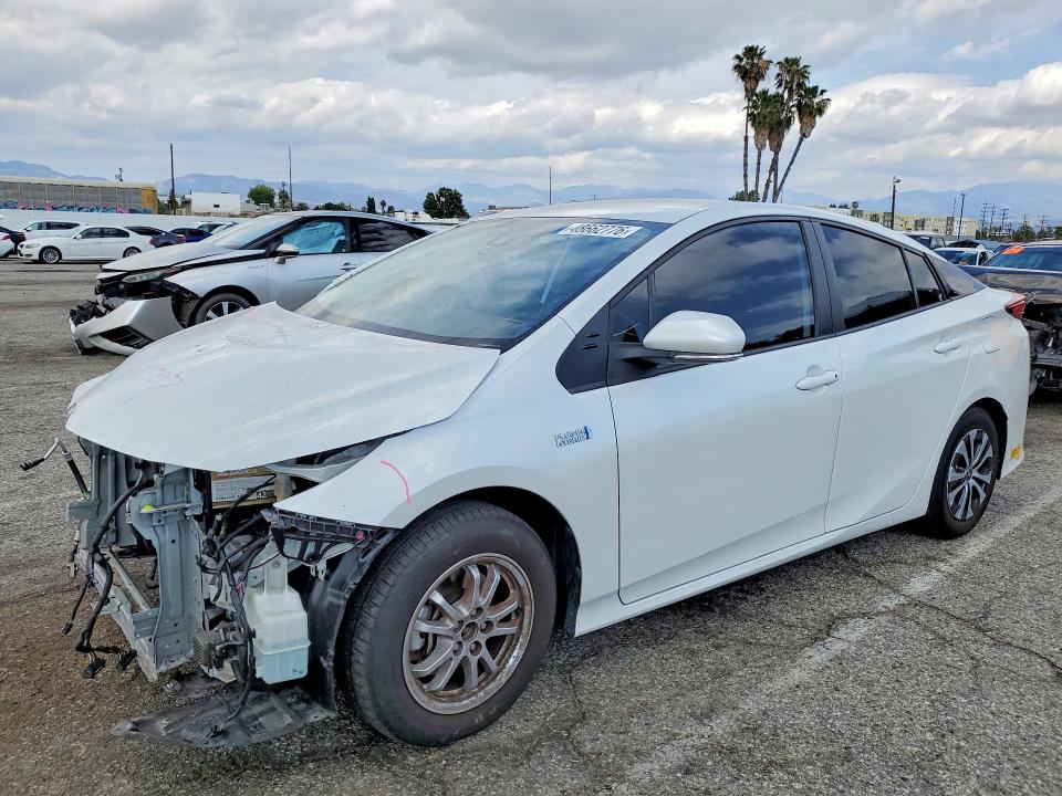2022 TOYOTA PRIUS PRIME — VIN JTDKAMFP5N3223822