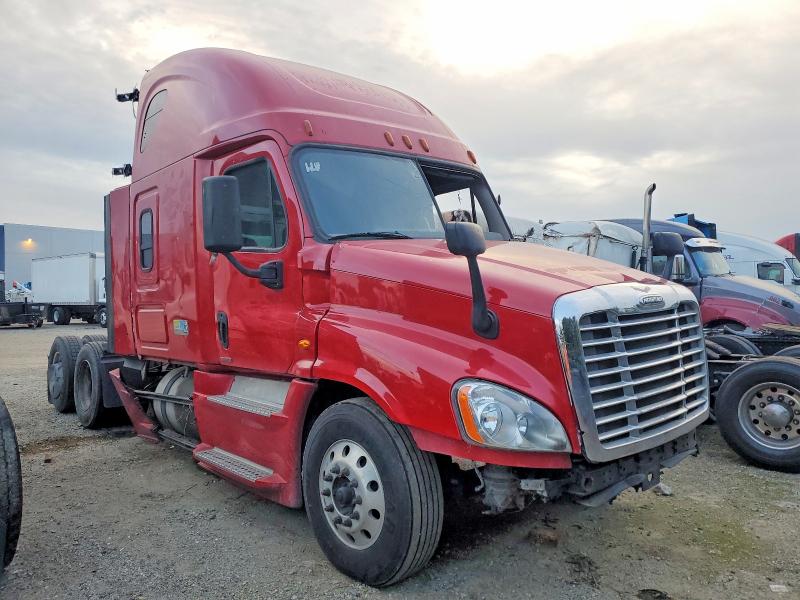 2017 FREIGHTLINER CASCADIA 125 — VIN 3AKJGLDRXHSHM5861