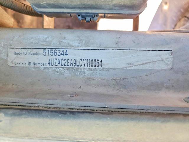 4UZAC2EA9LCMH8064