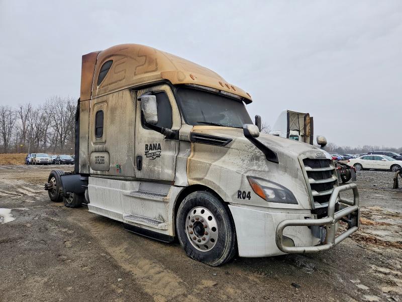 2020 FREIGHTLINER CASCADIA 1 — VIN 3AKJHHDR3LSLL3233