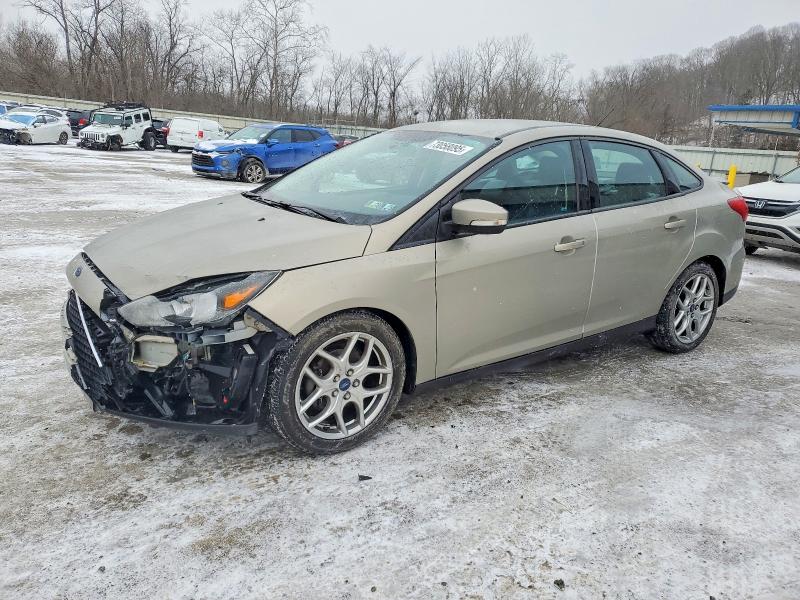2015 FORD FOCUS SE — VIN 1FADP3F2XFL230035