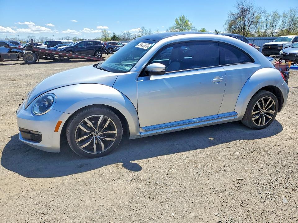 2015 VOLKSWAGEN BEATLE — VIN 3VWJ07AT2FM649811