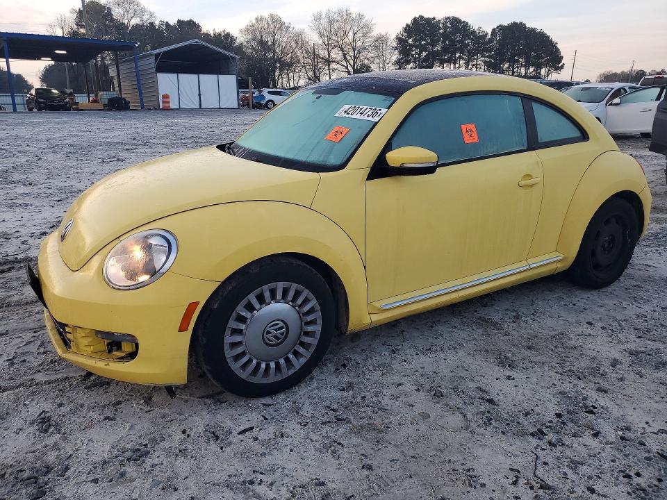 2015 VOLKSWAGEN BEETLE — VIN 3VWJ17AT1FM603688