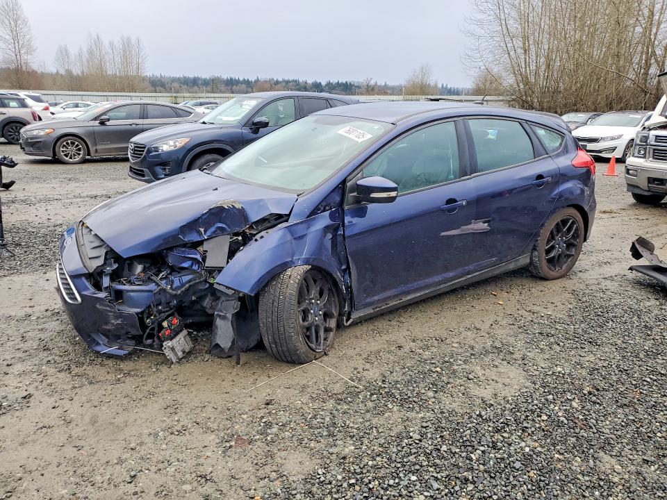 2016 FORD FOCUS SE — VIN 1FADP3K24GL234685