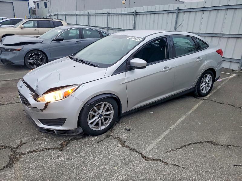 2018 FORD FOCUS SE — VIN 1FADP3F23JL278629