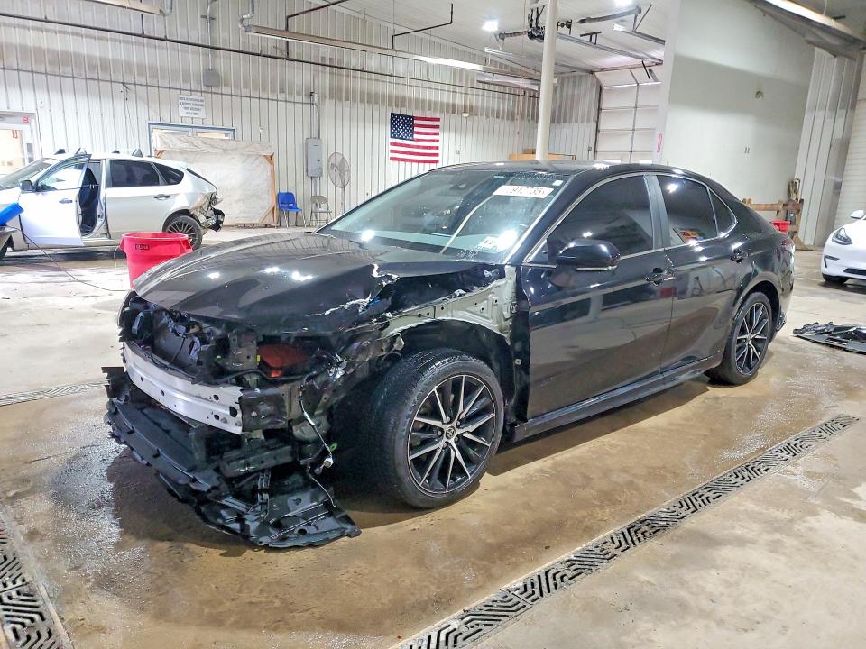 2022 TOYOTA CAMRY — VIN 4T1G11AK1NU028855