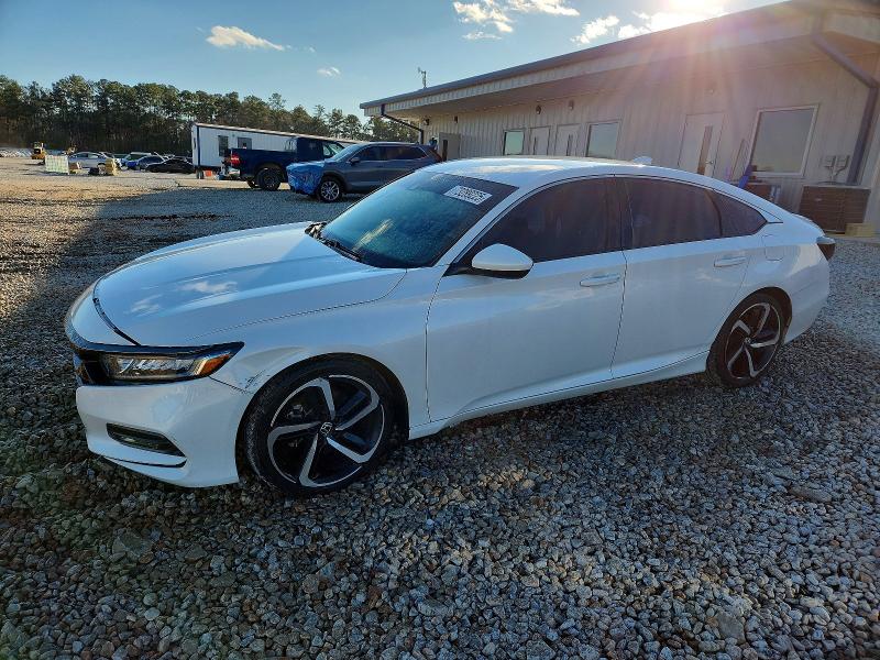 2019 HONDA ACCORD — VIN 1HGCV1E31KA136983