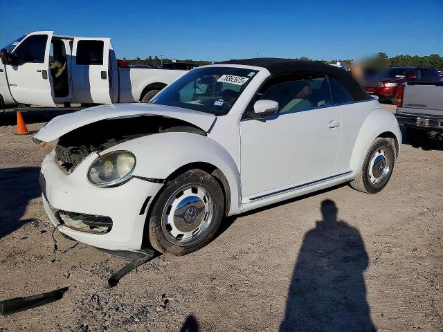 2015 VOLKSWAGEN BEETLE — VIN 3VW517AT1FM810910