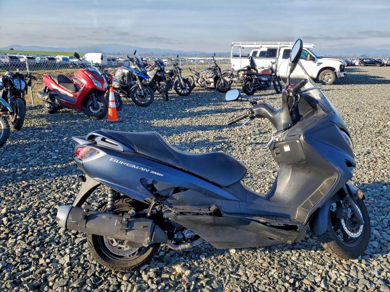 2022 SUZUKI UH200 — VIN MLCCH41A9N1600086