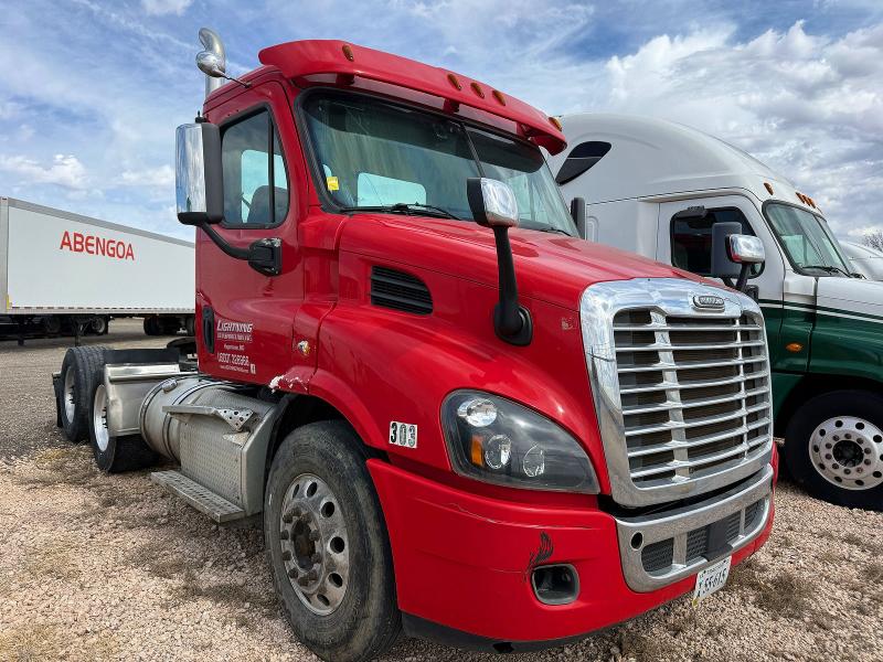 2017 FREIGHTLINER CASCADIA 113 — VIN 3AKJGBDV7HDHU0600