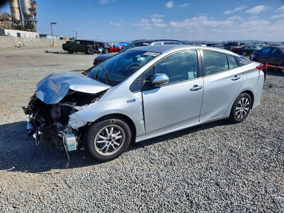 2021 TOYOTA PRIUS PRIME — VIN JTDKAMFP7M3165890