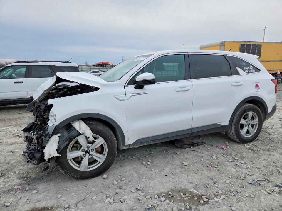 2021 KIA SORENTO — VIN 5XYRG4LC1MG016000
