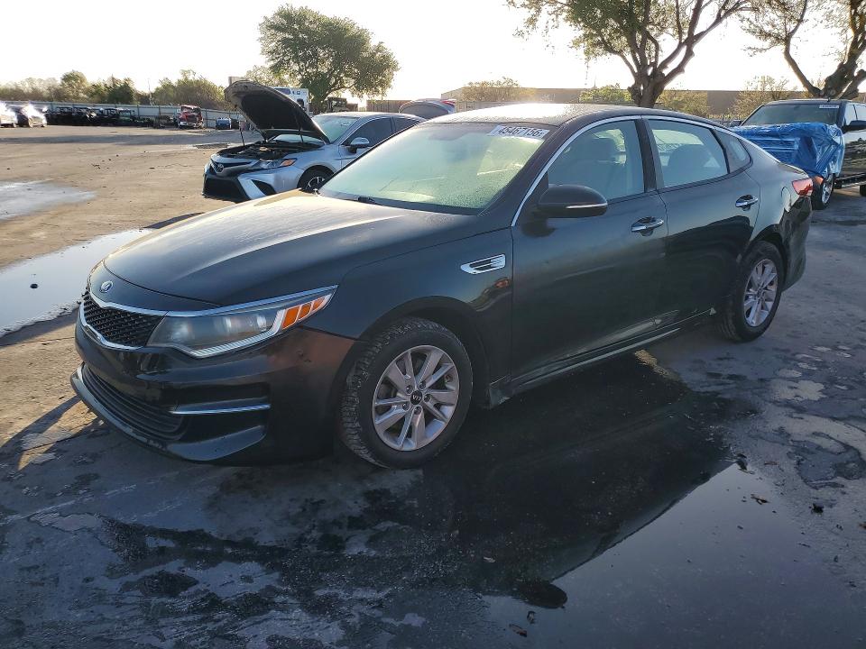 2016 KIA OPTIMA — VIN 5XXGT4L32GG106817