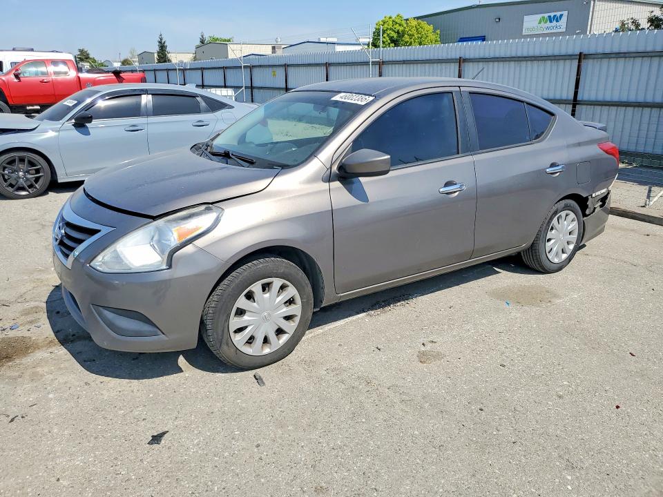 2015 NISSAN VERSA — VIN 3N1CN7AP4FL877723