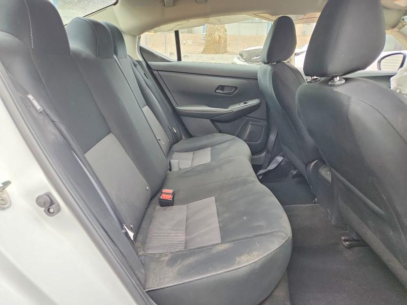 3N1AB8CV3RY370675