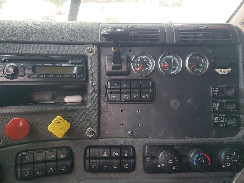 3AKJGLD54GSGS2004