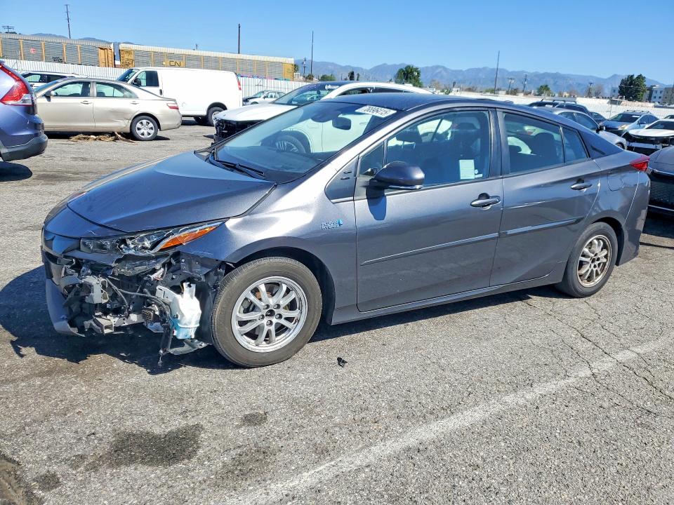 2022 TOYOTA PRIUS PRIME — VIN JTDKAMFPXN3204036