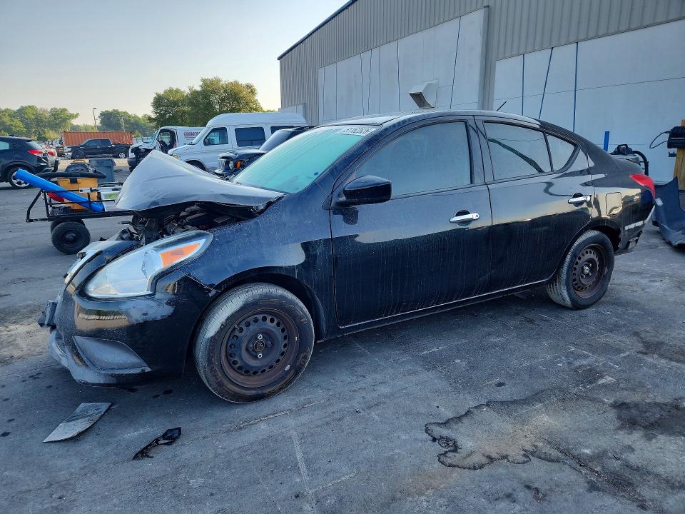 2015 NISSAN VERSA — VIN 3N1CN7APXFL954952