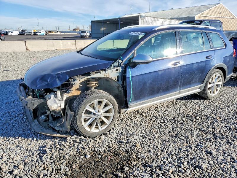 2017 VOLKSWAGEN GOLF ALLTRACK — VIN 3VWM17AUXHM536081