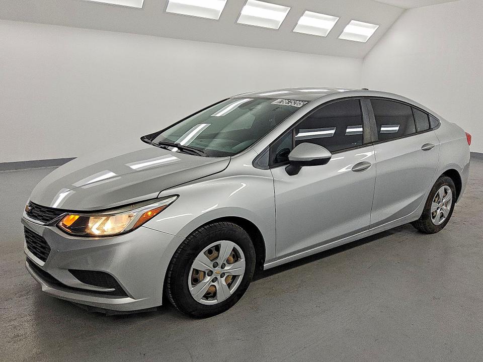 2018 CHEVROLET CRUZE — VIN 1G1BC5SM9J7233485