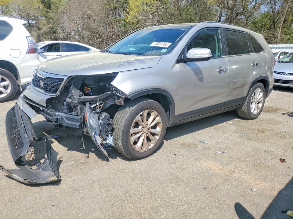 2015 KIA SORENTO — VIN 5XYKU4A73FG635135