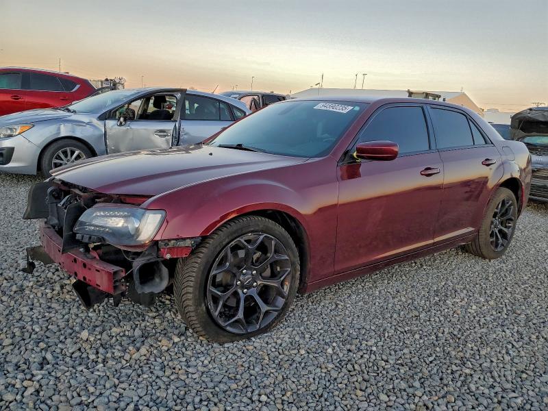 2019 CHRYSLER 300 S — VIN 2C3CCABG8KH589791
