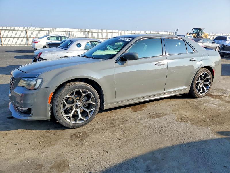 2017 CHRYSLER 300 S — VIN 2C3CCABG4HH544923